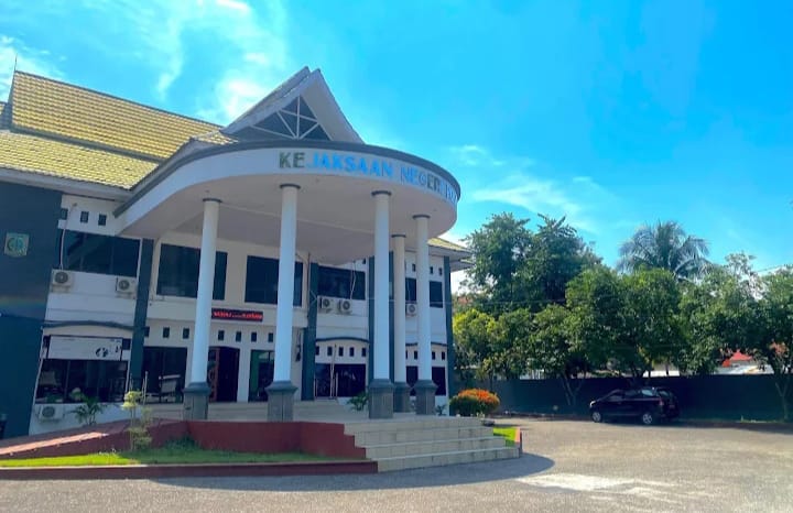 KEJARI : Inilah kantor Kejari Poso.(FOTO: BUDIYANTO WIHARTO/RADAR PALU).