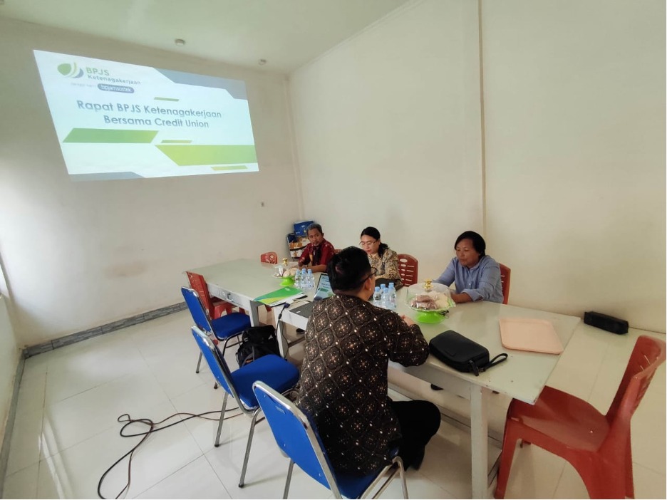 KERJASAMA : BPJS Ketenagakerjaan Cabang Morowali kerja sama dengan Koperasi Credit Union Wita Mori.(FOTO: ISTIMEWA/RADAR PALU).