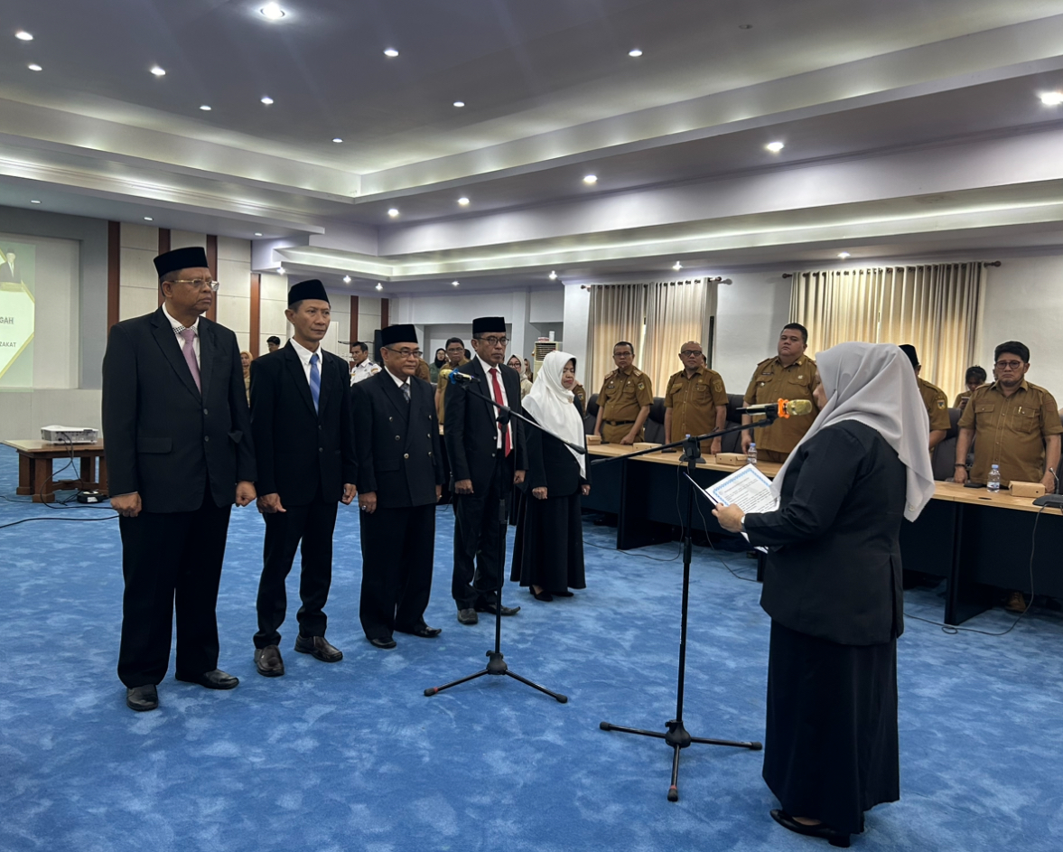 Wakil Gubernur Provinsi Sulawesi Tengah, dr Reny A Lamadjido saat menetapkan penguru baru Baznas Sulteng.