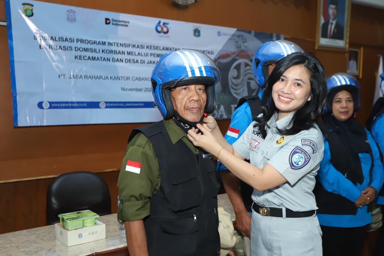 MELAYANI SEPENUH HATI: Program Intensifikasi Keselamatan Transportasi Berbasis Domisili Korban melalui Pemberdayaan Aparatur Kecamatan dan Desa.