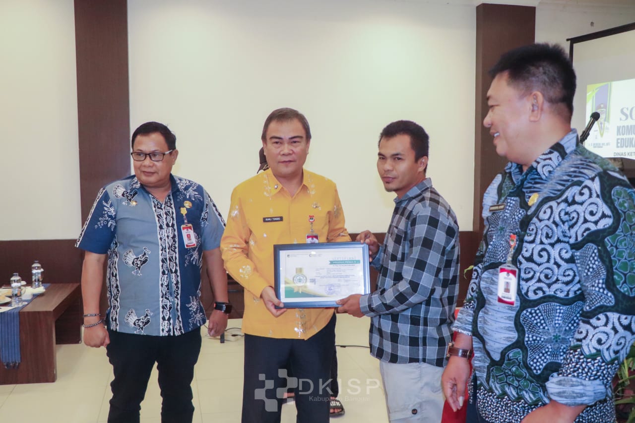 EDUKASI : Dinas Ketahanan Pangan Banggai menggelar sosialisasi komunikasi dan informasi, Kamis (4/12/2025).(FOTO: NENDRA PRASETYA/RADAR PALU).