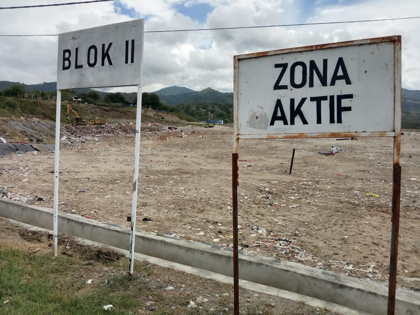 DIBAGI PER ZONA: Kini sampah tidak ditumpuk dan ditimbun sembarangan, tapi dibagi per zona.