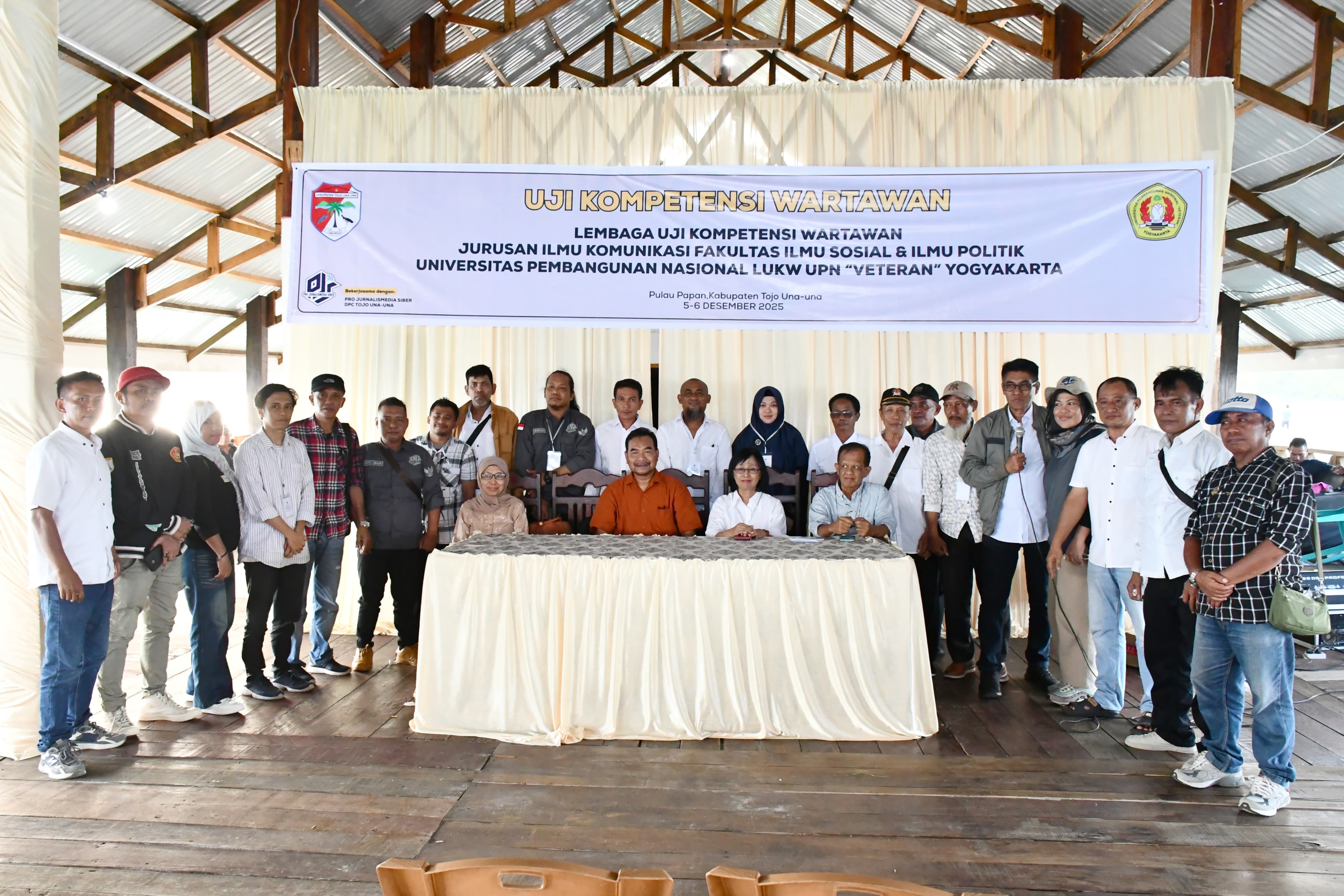 DIDUKUNG: Peserta UKW, usai mengikuti ujian, sangat didukung oleh Pemkab Touna.(FOTO: HERIYANTO LIMAHU/RADAR PALU).