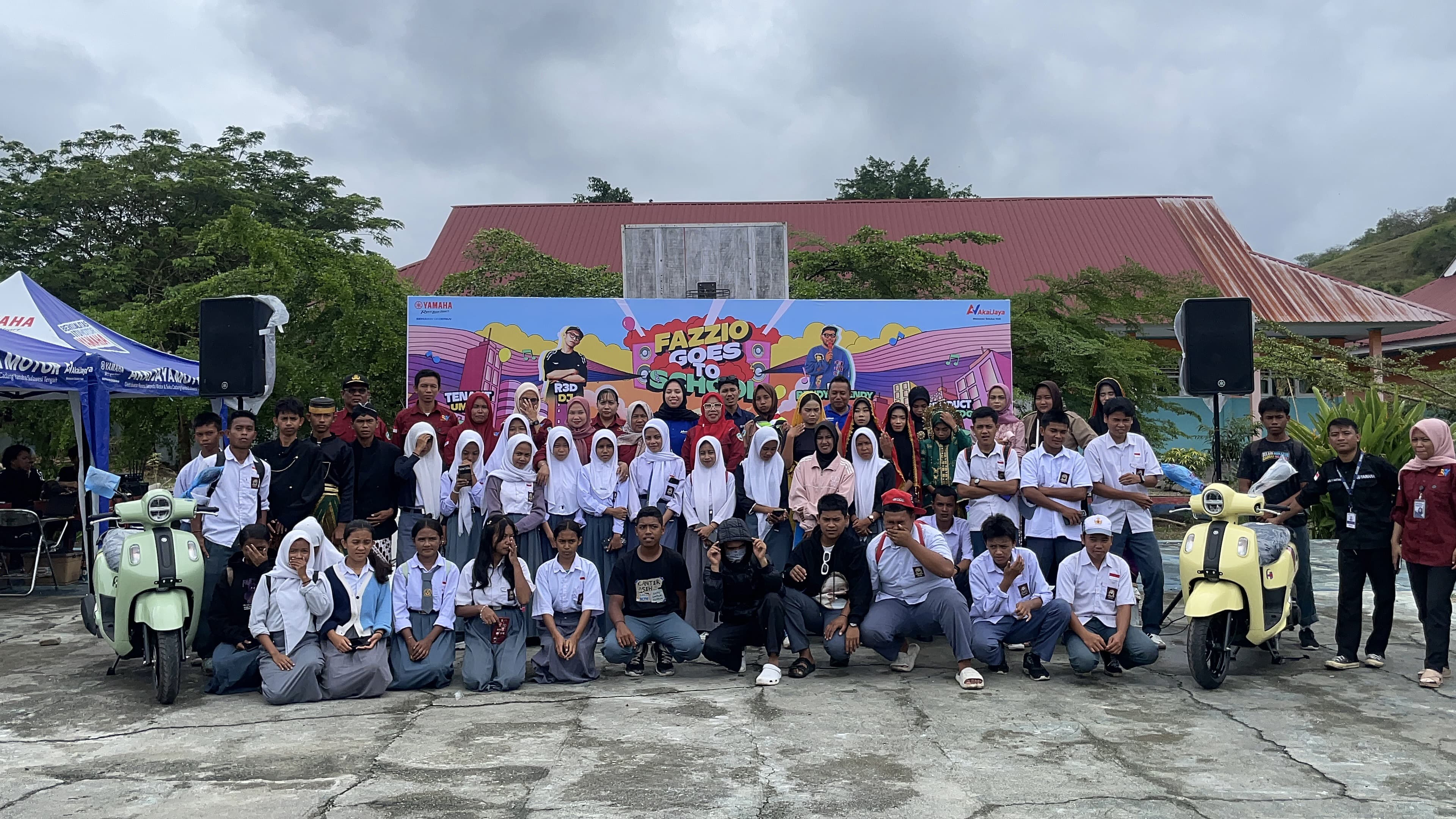 Program Fazzio Goes to School kembali digelar Yamaha dan disambut antusias ratusan siswa SMAN 8 Sigi, Senin (9/12).