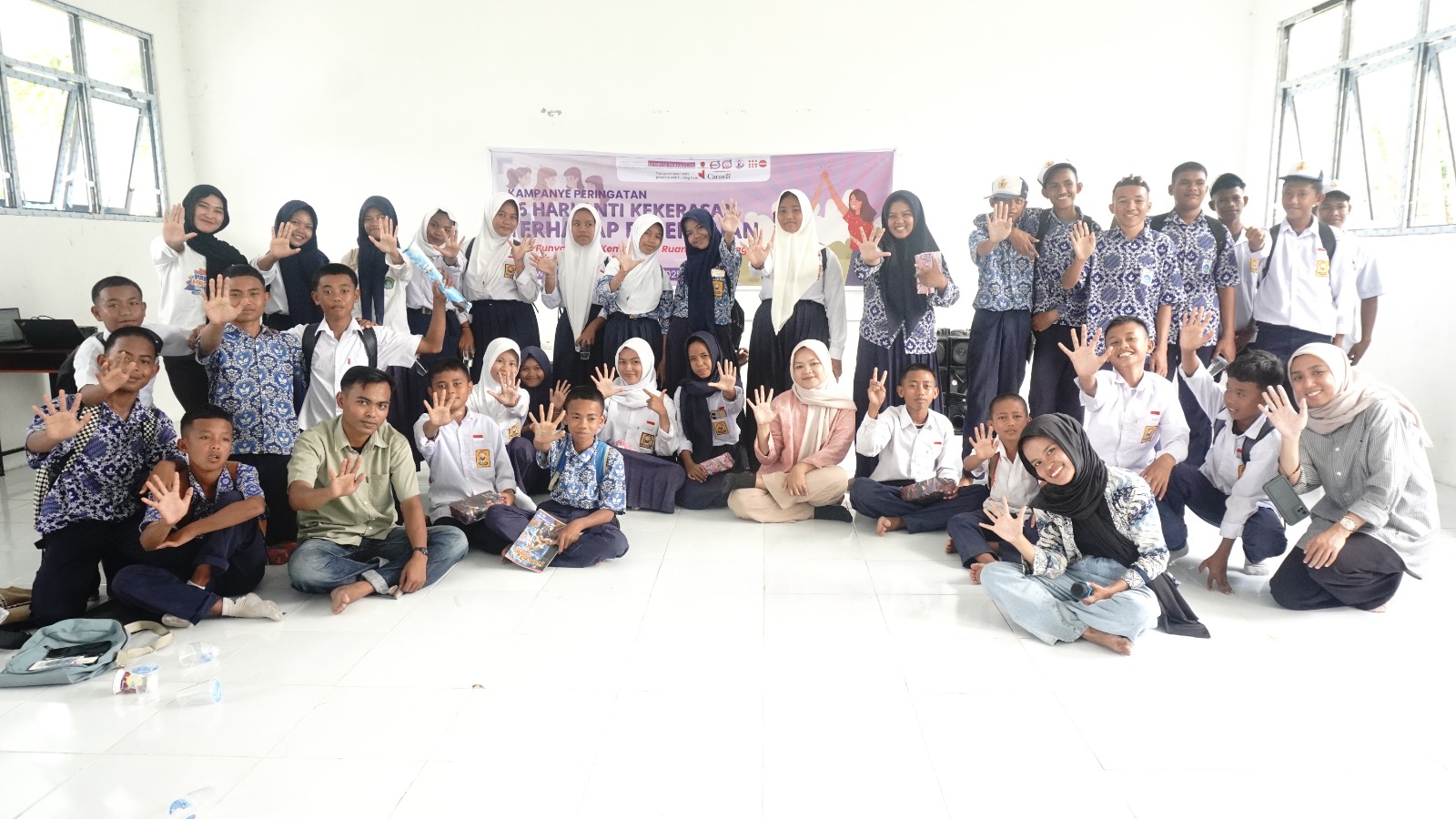 Edukasi stop Bullyng dan KBGO di SMP negeri 21 Sigi di Desa Bangga, Dolo Selatan , Kabupaten Sigi
