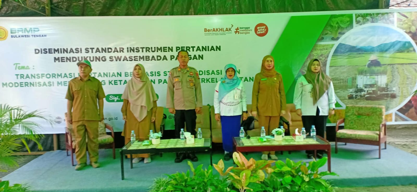 OPTIMIS: Suasana pembukaan bimtek dan diseminasi menuju swasembada pangan di BRMP Sulteng, Selasa (16/12/2025).