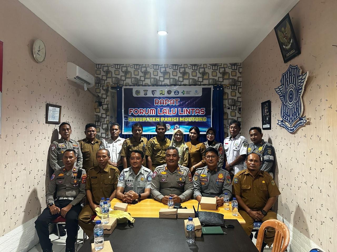 MITIGASI RISIKO LALU LINTAS: Forum Komunikasi Lalu Lintas (FKLL) yang digelar di Aula Sanika Satyawada, Polres Parigi Moutong, Senin (15/12).