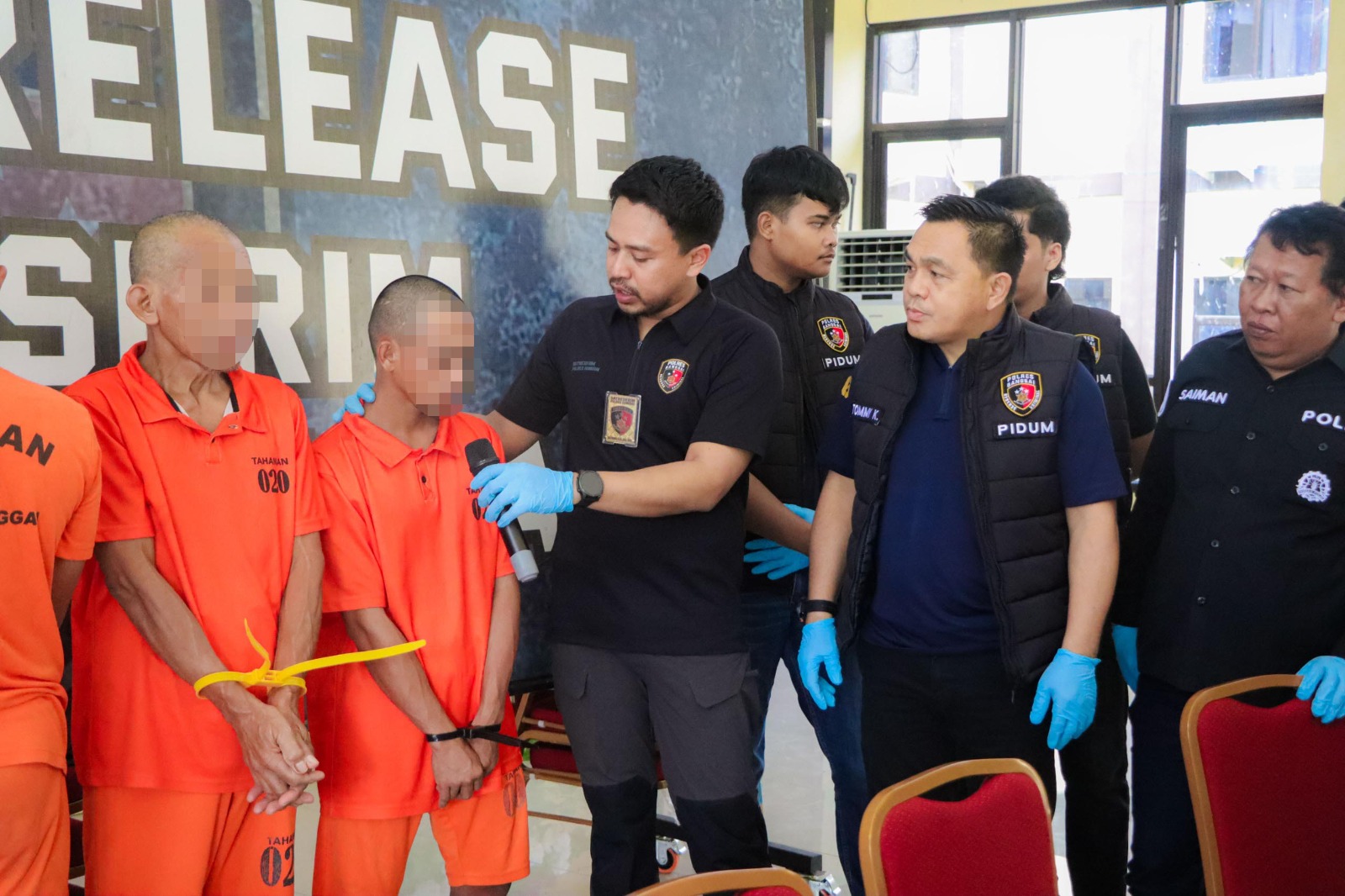 MENGUNGKAP: Polisi berhasil mengungkap motif di balik kasus pembunuhan di Lobu.(FOTO: NENDRA PRASETYA/RADAR PALU).
