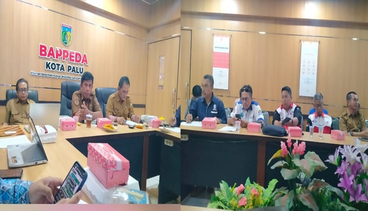 Suasana rapat Dewan Pengupahan Kota Palu saat penetapan UMK dan UMSK 2026 di ruang pertemuan Bappeda Kota Palu, Senin (22/12/2025).