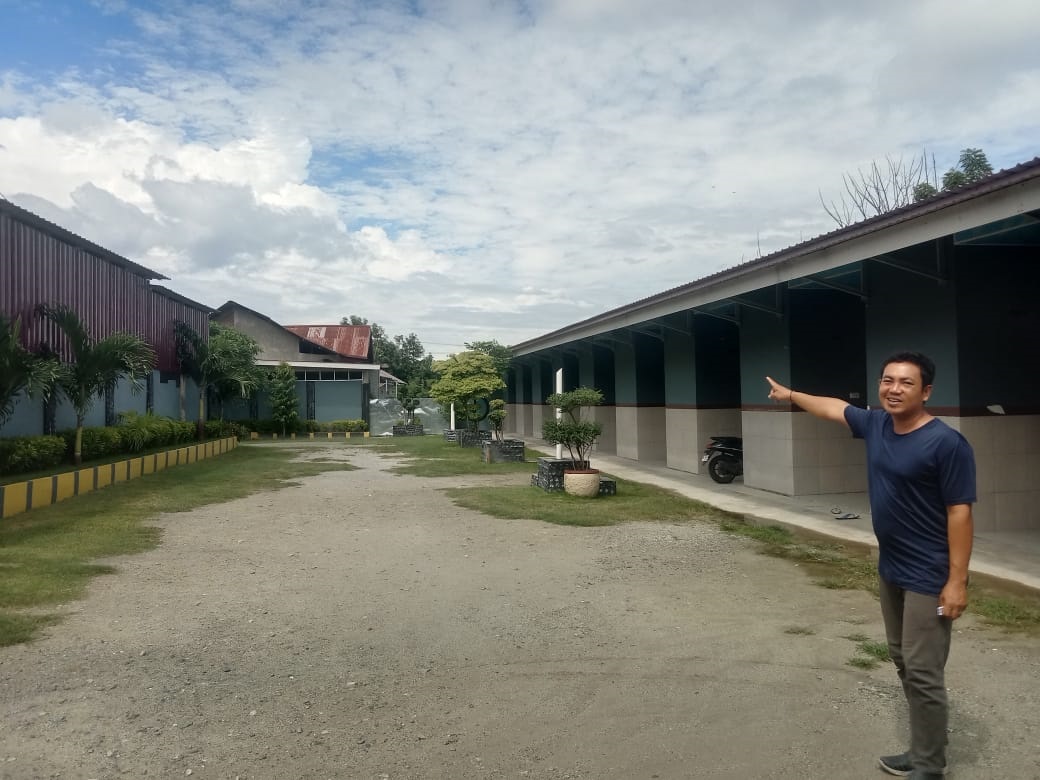 PENGUSAHA SUKSES: Wayan Sumber, pengusaha asli Bali yang merantau dan sukses di Sulawesi Tengah.