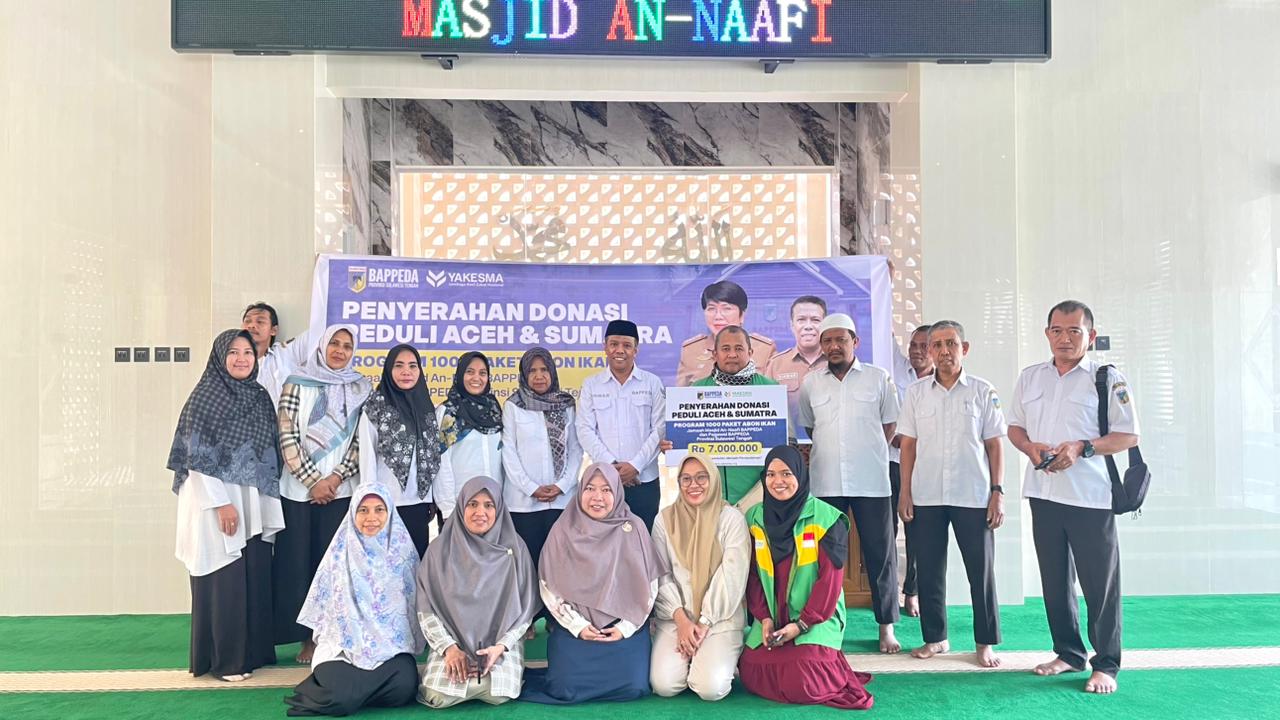 BERHASIL: Pegawai dan pengurus masjid Bappeda berhasil mengumpulkan donasi untuk membantu korban bencana Sumatera.