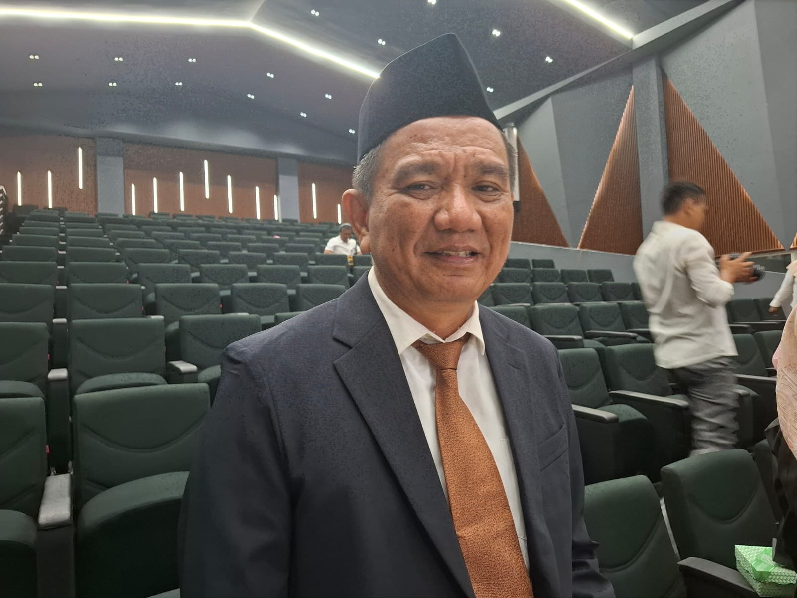 Kepala Dinas Koperasi, Usaha Mikro Kecil dan Menengah (UMKM), dan Tenaga Kerja Kota Palu, Zulkifli.