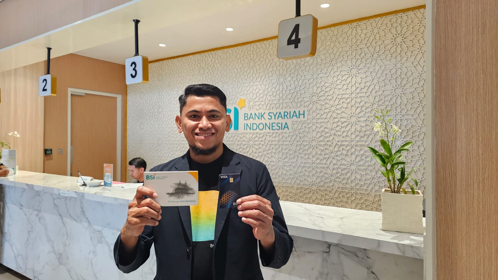 KINERJA TABUNGAN HAJI : Kepala Cabang BSI Palu, Ahmad Yani M, saat ditemui Radar Palu, Jumat (9/1/2025).