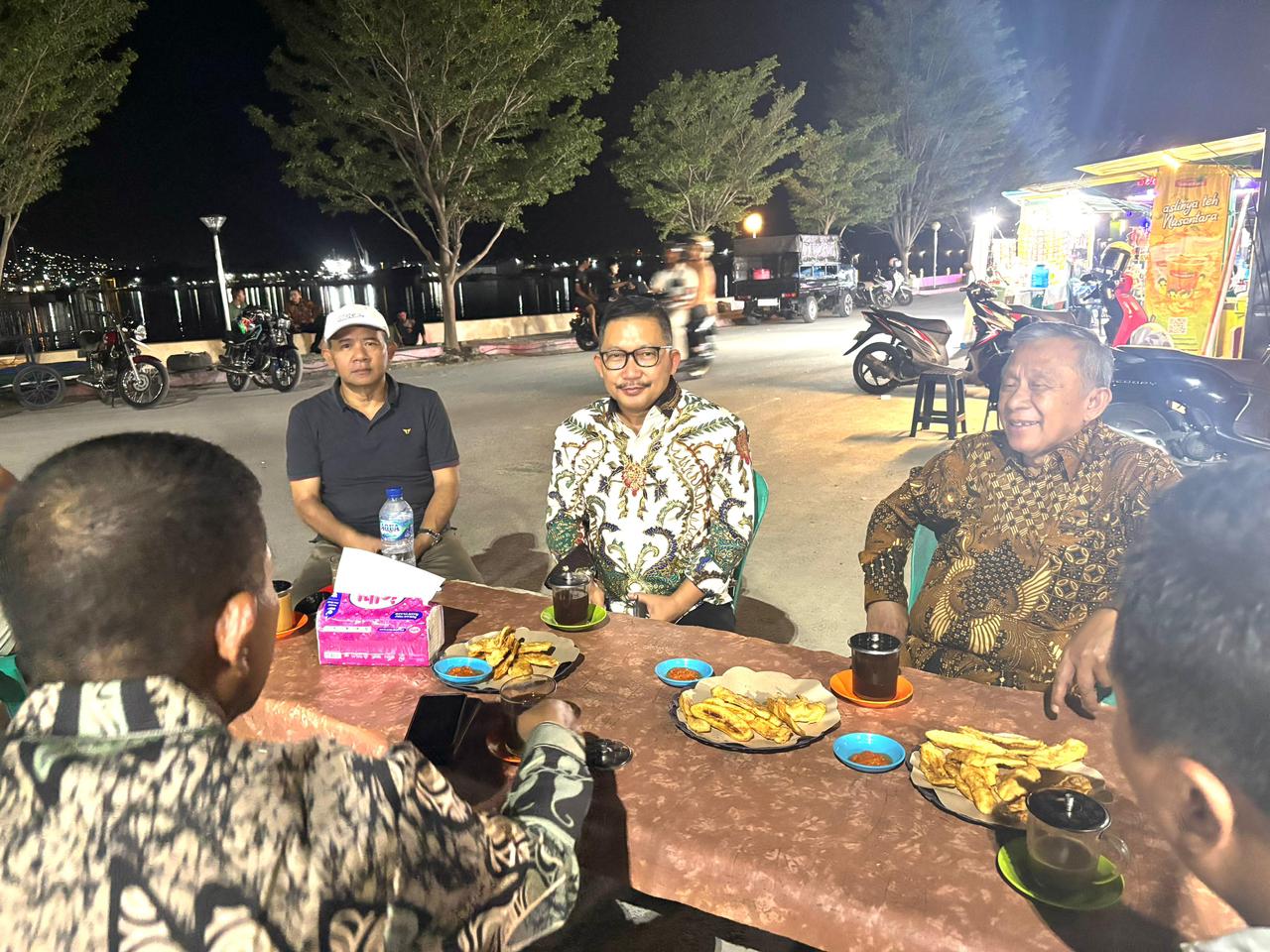RAMADAN: Pemkab Banggai menyiapkan pasar Ramadan.(FOTO: NENDRA PRASETYA/RADAR PALU).