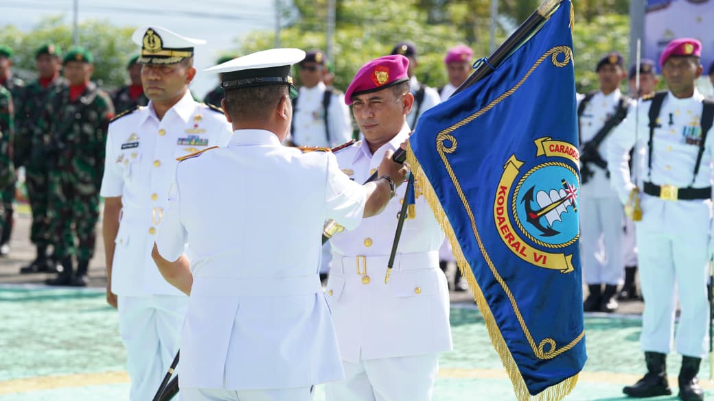 Prosesi serah terima jabatan Komandan Pangkalan TNI Angkatan Laut (Lanal) Palu di Markas Lanal Palu, Watusampu, Rabu (21/1/2026).