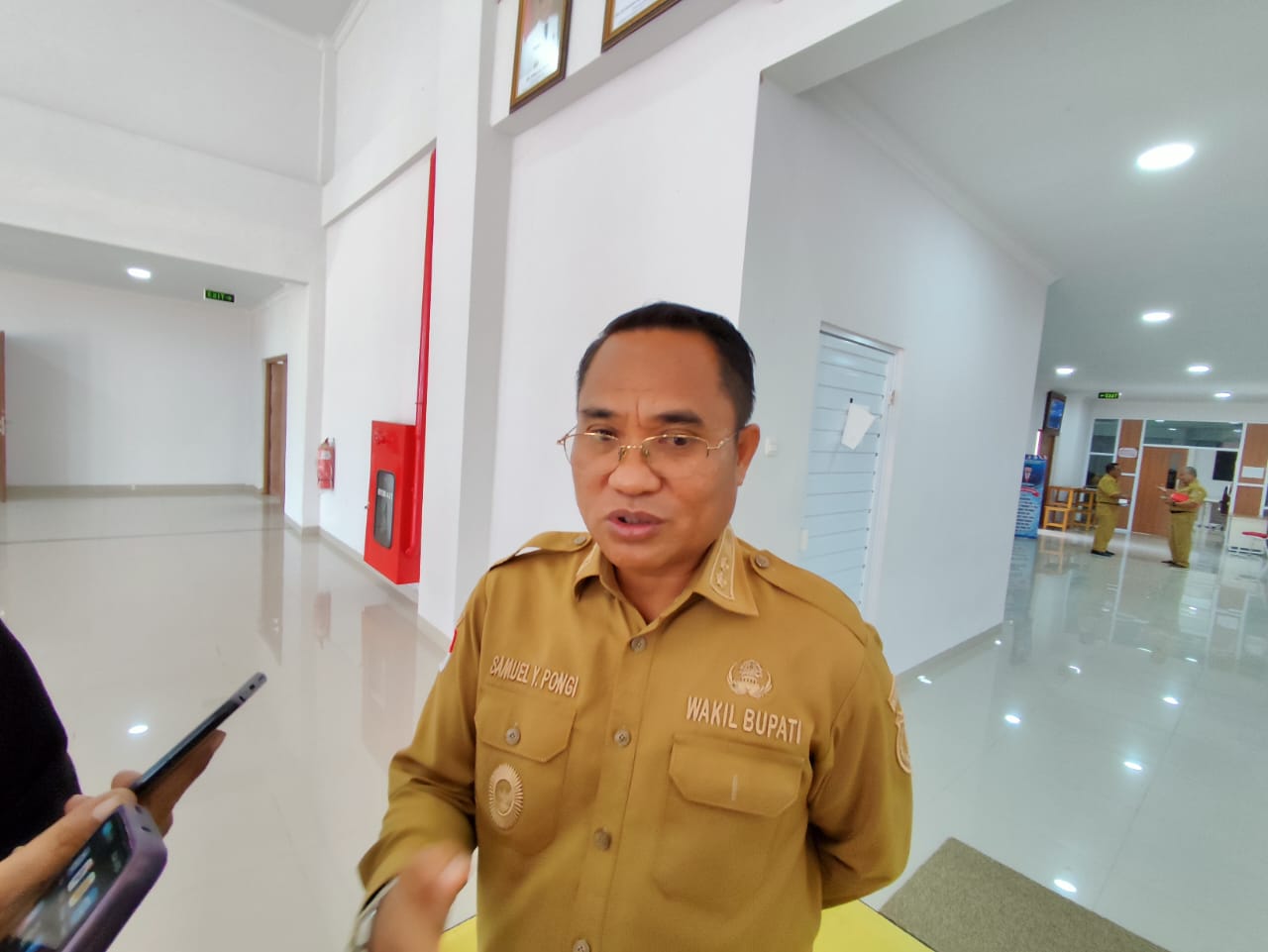 Samuel Yansen Pongi (FOTO: ANGEL SUMBARA/RADAR PALU).
