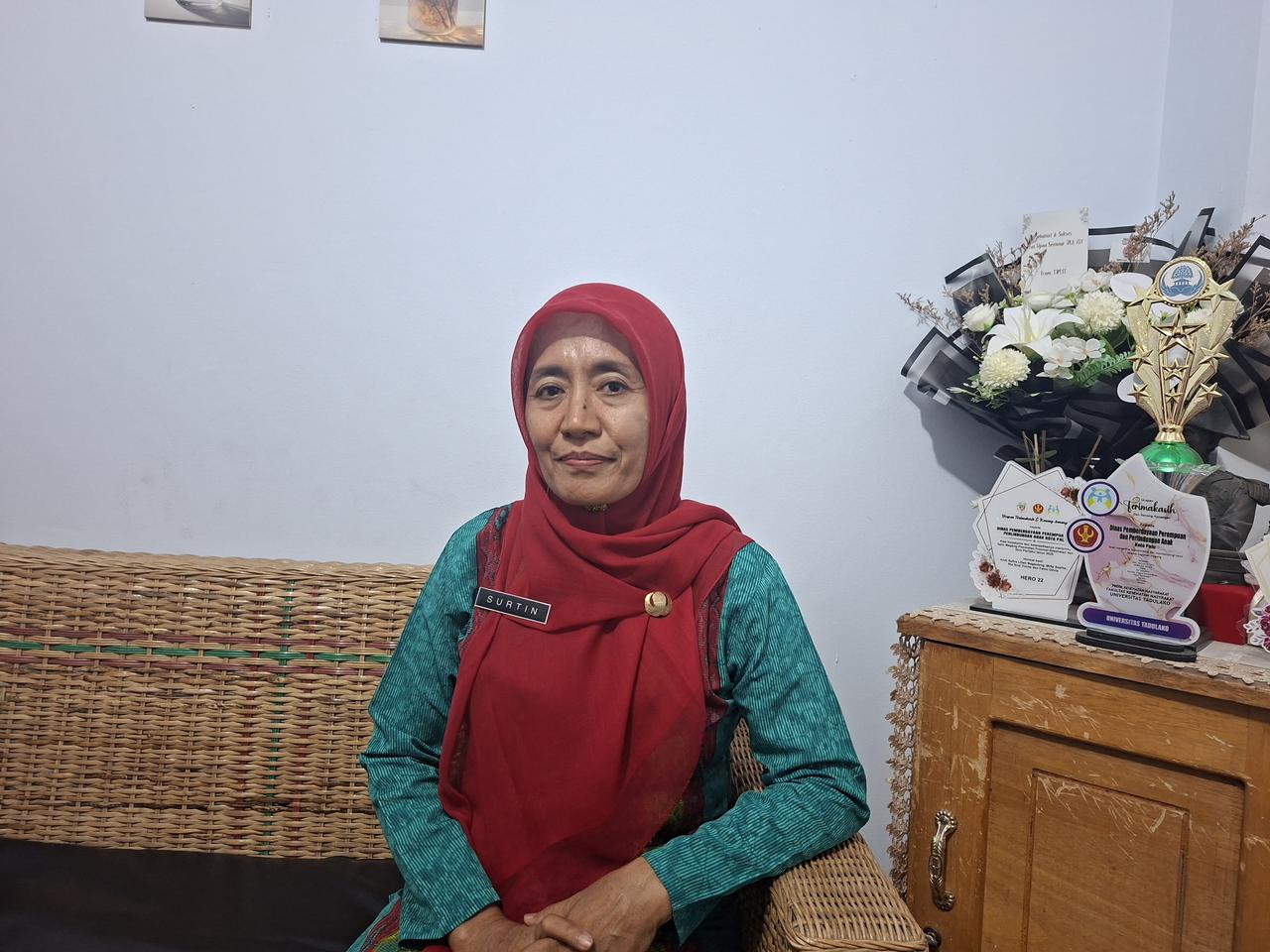 Surtin Penyuluh Sosial Ahli Muda Bidang Perlindungan Perempuan (DP3A) Kota Palu