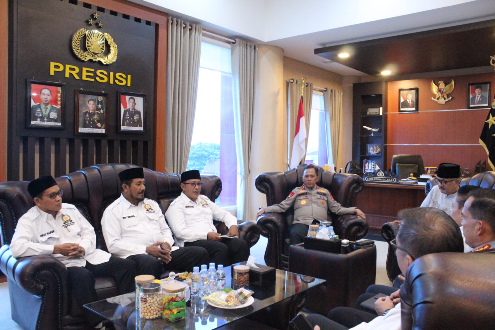 Kapolda Sulteng Irjen Pol. Endi Sutendi menerima silaturahmi FKUB Sulteng dalam rangka memperkuat sinergi kamtibmas dan kerukunan umat.