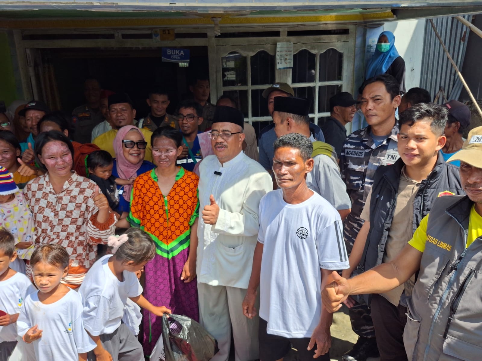 DEPORTASI: Inilah 15 WNA Filipina yang akan di deportasi via imigrasi Palu.(FOTO: ISTIMEWA/RADAR PALU).