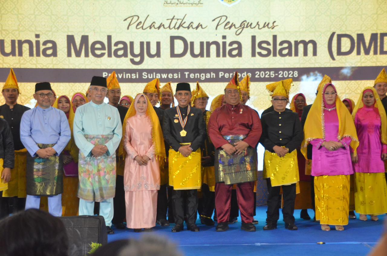 Perwakilan Wali Kota Palu menghadiri pelantikan Pengurus DMDI Provinsi Sulawesi Tengah di Ballroom Hotel Best Western Coco Palu.
