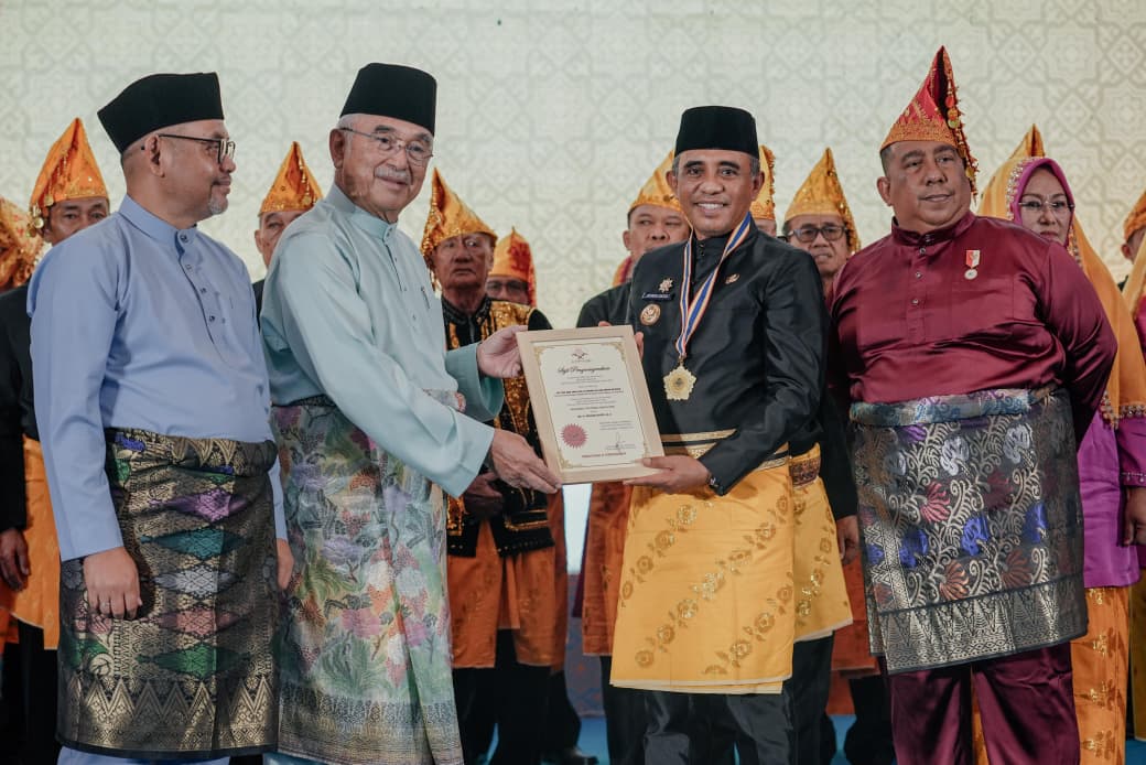 Gubernur Sulawesi Tengah Anwar Hafid saat pelantikan sebagai Ketua DMDI Provinsi Sulawesi Tengah di Palu.