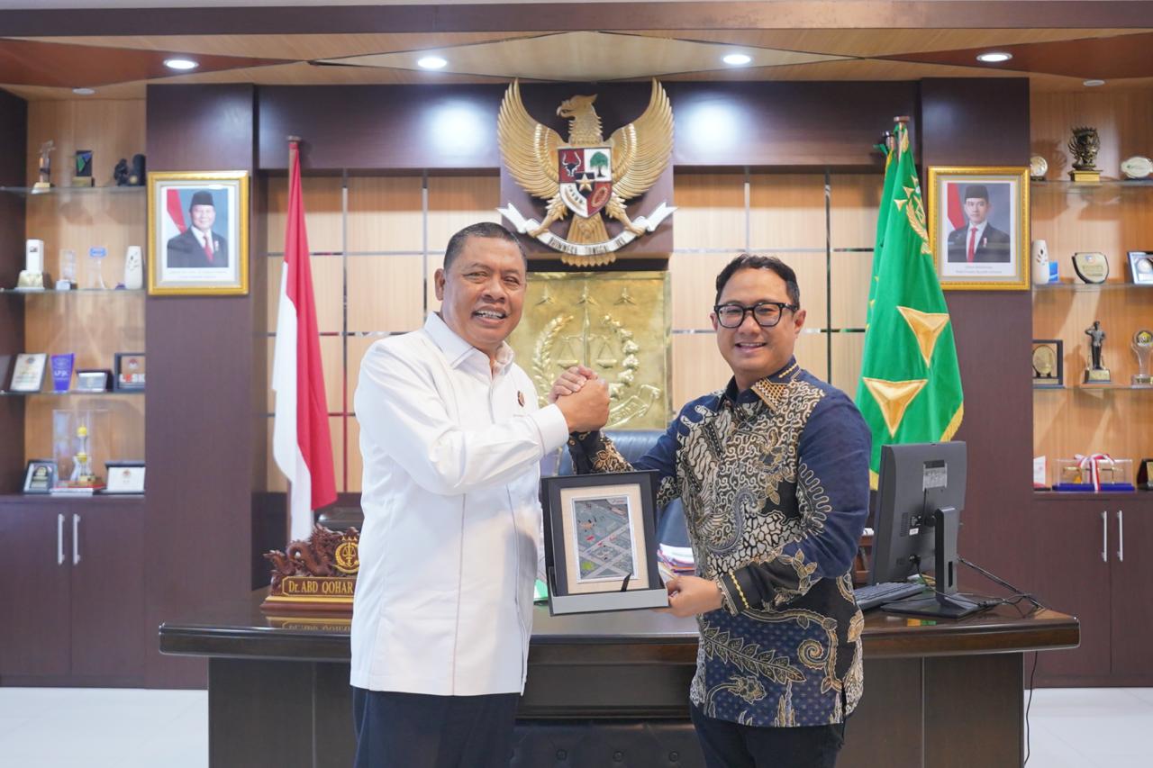 Perkuat tata kelola energi, Pertamina Patra Niaga Regional Sulawesi bersinergi dengan Kejati Sultra demi distribusi BBM dan LPG yang transparan dan patuh regulasi.