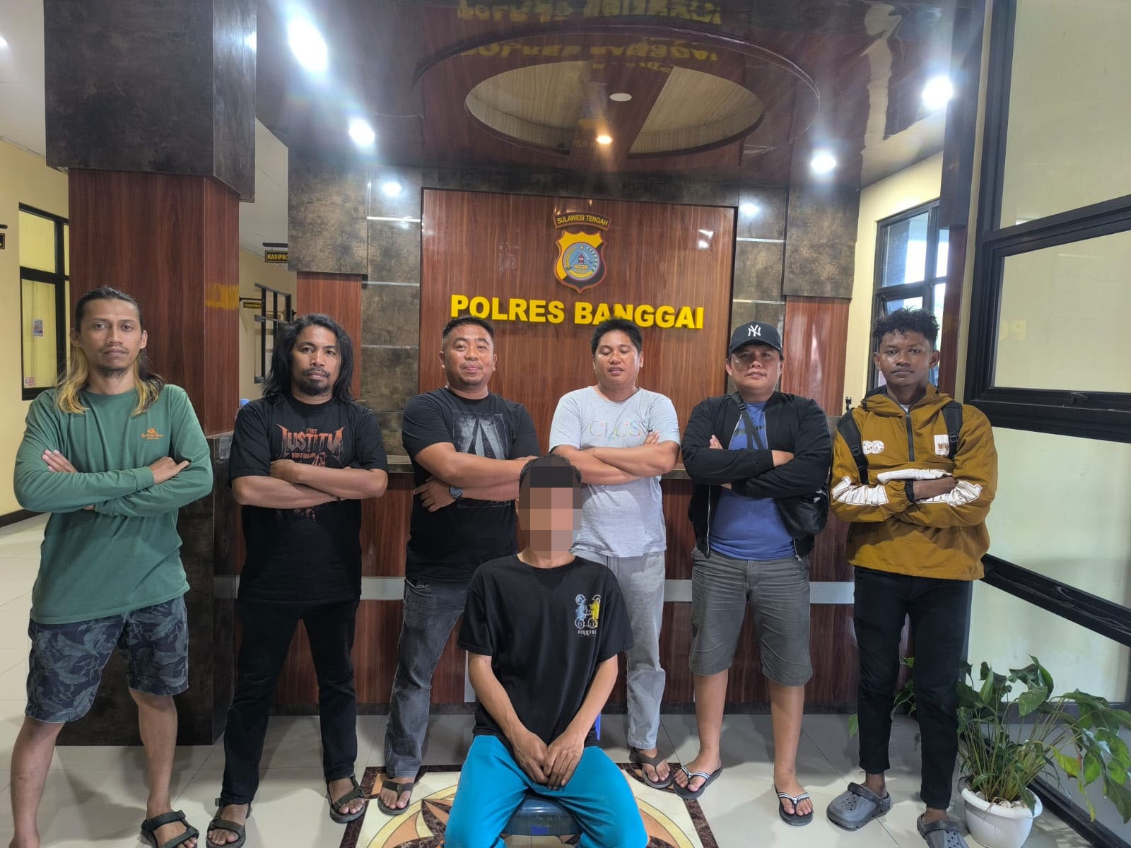 DIAMANKAN: Tim Resmob Polres Banggai berhasil mengamankan pelaku pemerokosaan, Selasa (27/1/2026).(FOTO: NENDRA/RADAR PALU).