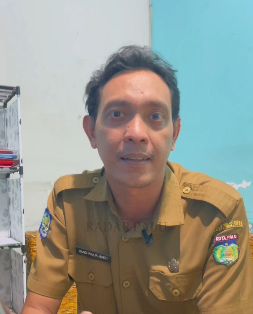 Seksi Pengembangan Usaha Dinas Koperasi, Tenaga Kerja dan UMKM Kota Palu, Randi Praha Mukti.
