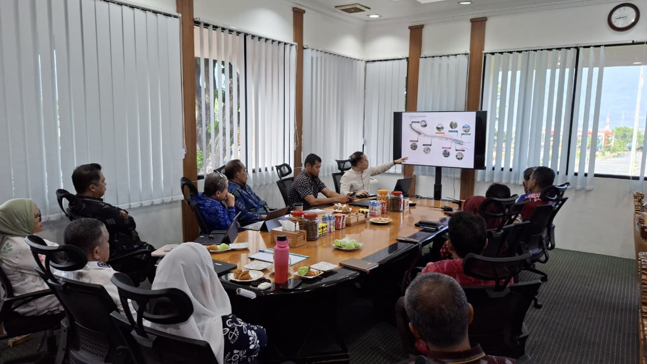 Rapat rencana pembangunan Kantor Walikota di pimpin Wali Kota Palu Hadianto Rasyid