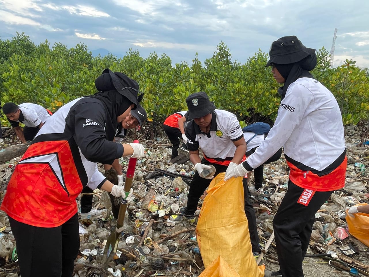 Basarnas Palu turut ambil bagian dalam pelaksanaan pra event Hari Peduli Sampah Nasional (HPSN) Tingkat Kota Palu Tahun 2026.