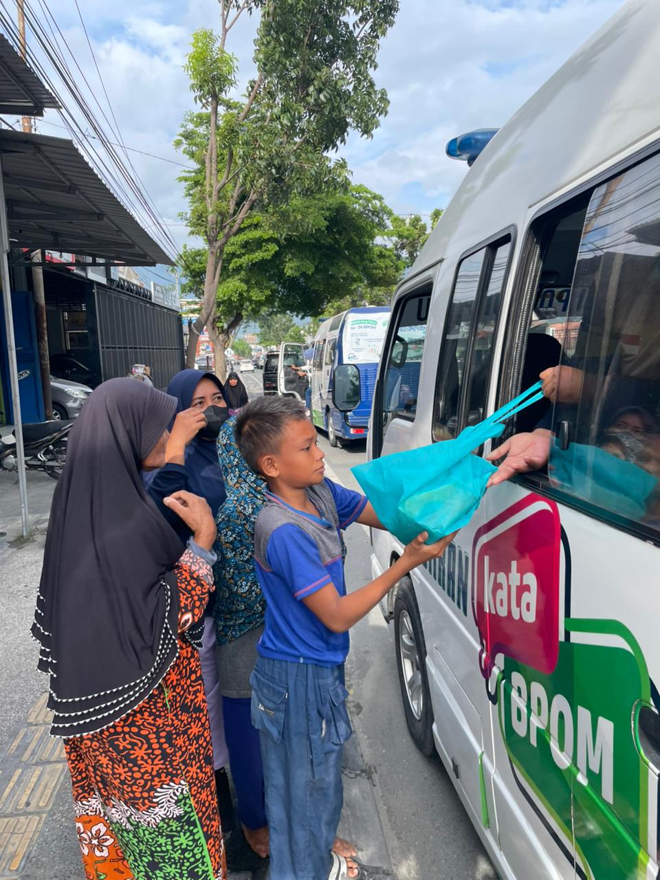 kegiatan bakti sosial/Jumat Berkah dalam rangka memperingati Hari Ulang Tahun (HUT) ke-25 Badan Pengawas Obat dan Makanan (Badan POM), Jumat (30/1/2026).