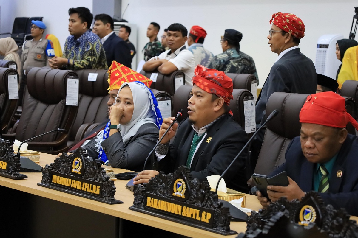 Muhammad Safri resmi dipercaya DPP PKB menjabat Sekretaris DPW PKB Sulawesi Tengah periode 2026 hingga 2031 sekaligus Ketua Fraksi PKB DPRD Sulteng.