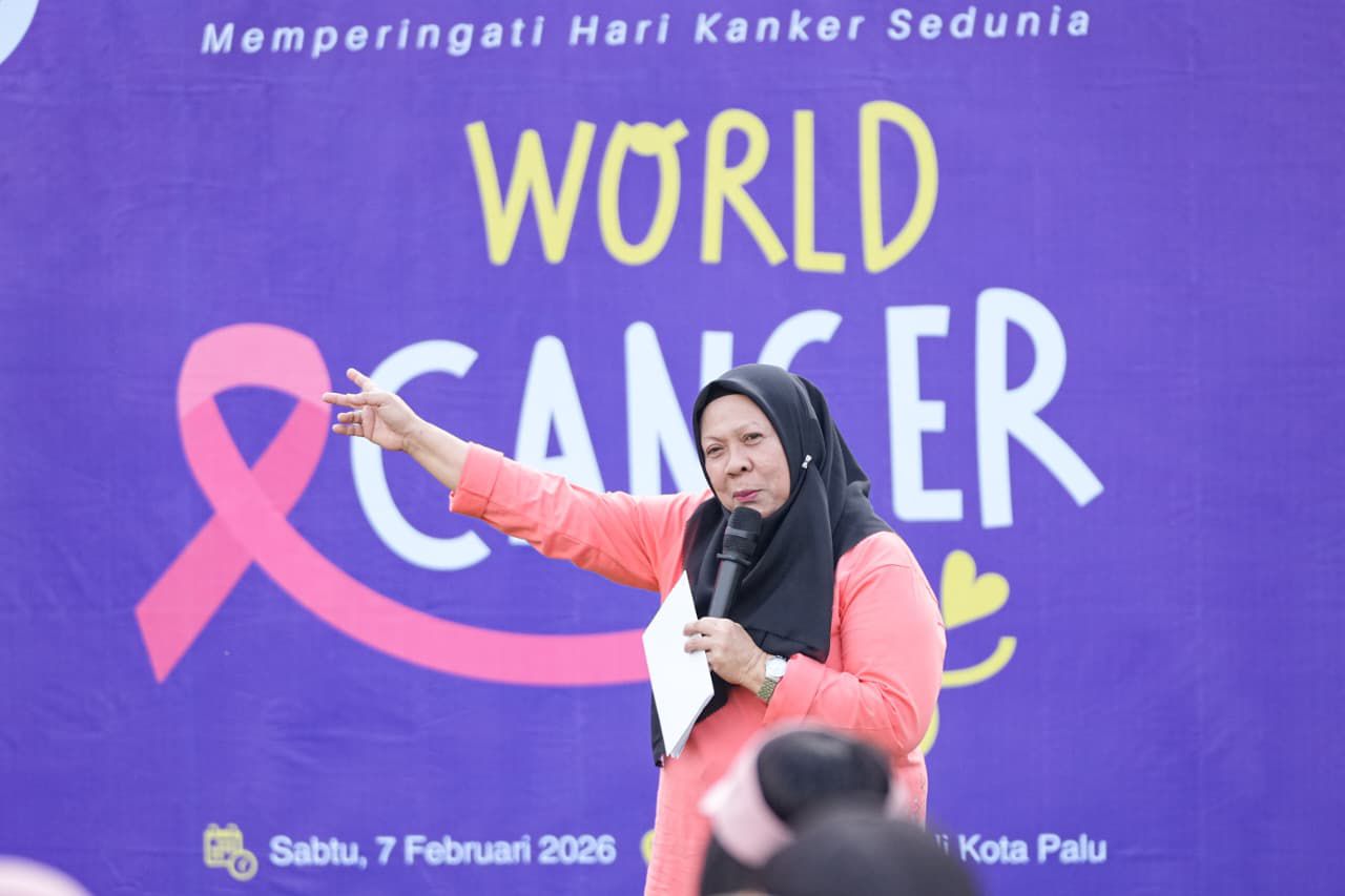 Wakil Gubernur Sulawesi Tengah dr. Reny A. Lamadjido saat menghadiri peringatan Hari Kanker Sedunia di Palu.