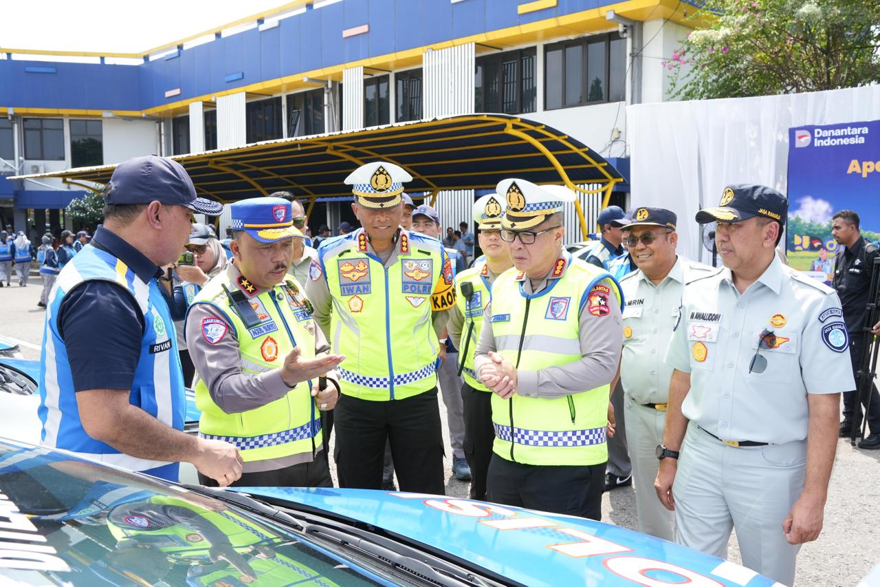 Jasa Raharja memperkuat sinergi lintas sektor dengan menghadiri Apel Persiapan Pengamanan Lebaran 2026 di Jawa Timur.