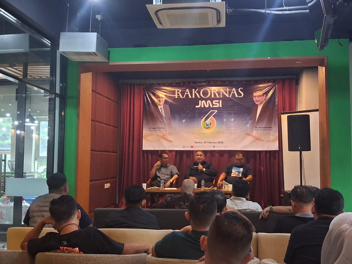 Ketua Umum JMSI Dr. Teguh Santosa memimpin Rakornas JMSI di Banten yang membahas kerja sama strategis HAM, UMKM, dan Pemilu 2029.
