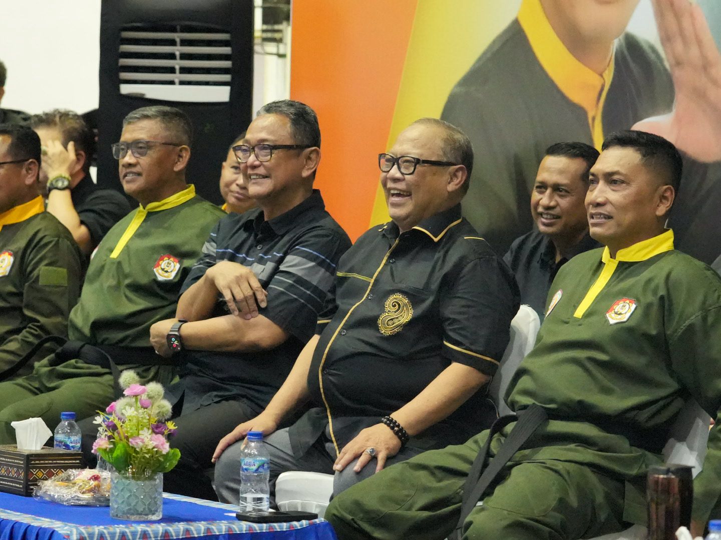 MENGHADIRI: Tampak Ketua DPRD Sulteng, Moh. Arus Abd Karim, menghadiri penutupan pencak silat militer Open Tuournament Kodam XXIII Palakawira.(FOTO: ISTIMEWA/RADAR PALU).