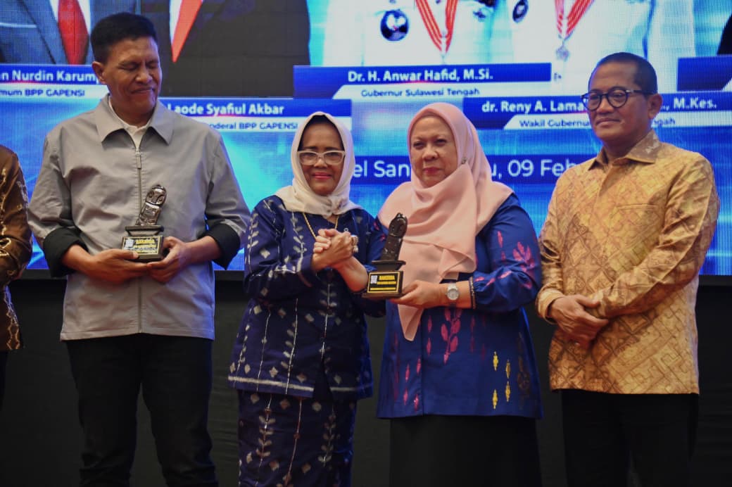 Wakil Gubernur Sulawesi Tengah Reny A. Lamadjido membuka Rakerda BPD GAPENSI Sulawesi Tengah Tahun 2026 di Palu.