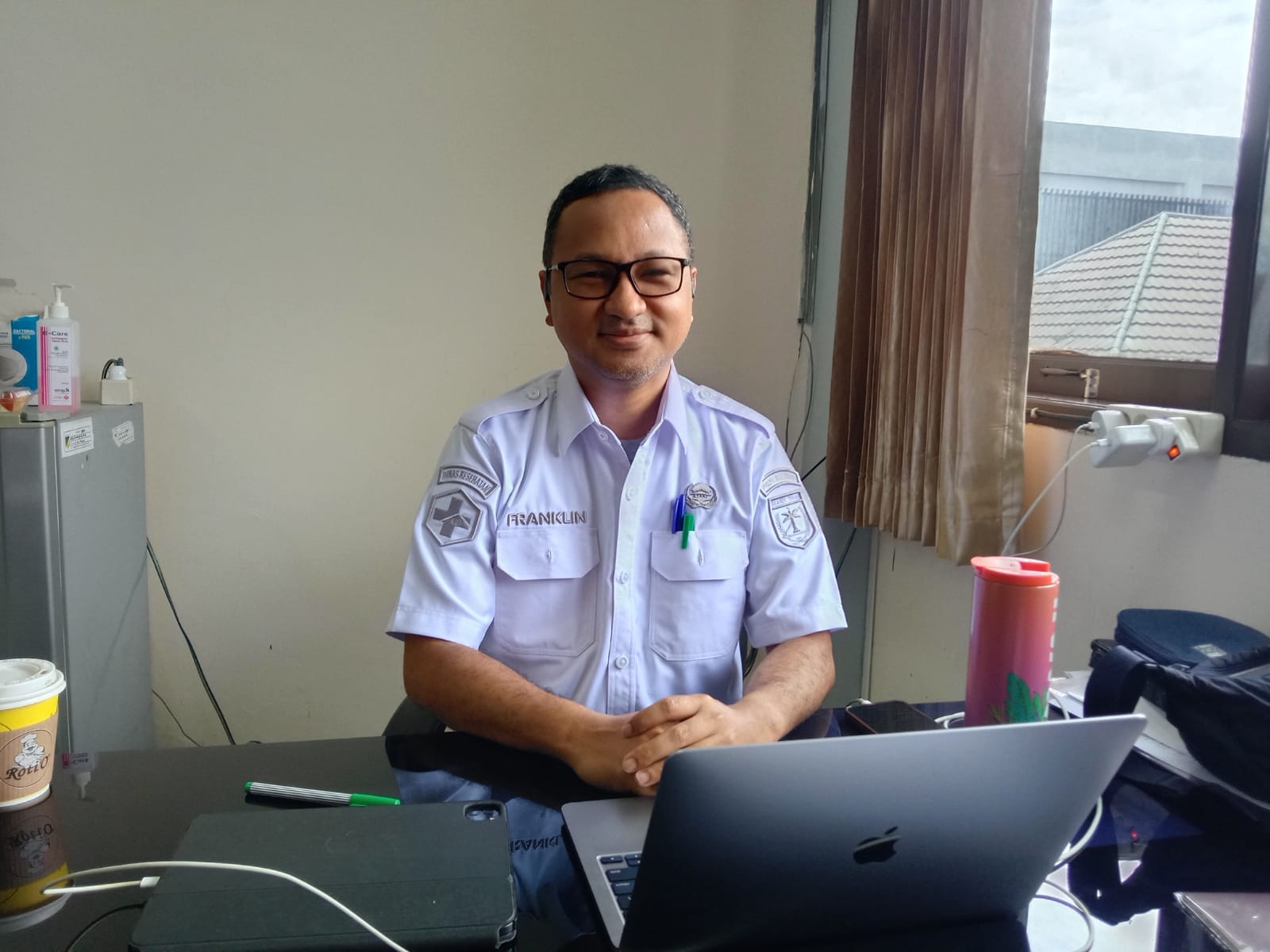 Wakil Direktur Pelayanan RSUD Undata, dr. Franklin Lessyama Sinanu, menjelaskan berakhirnya kontrak dokter onkologi di Palu, Rabu (112).