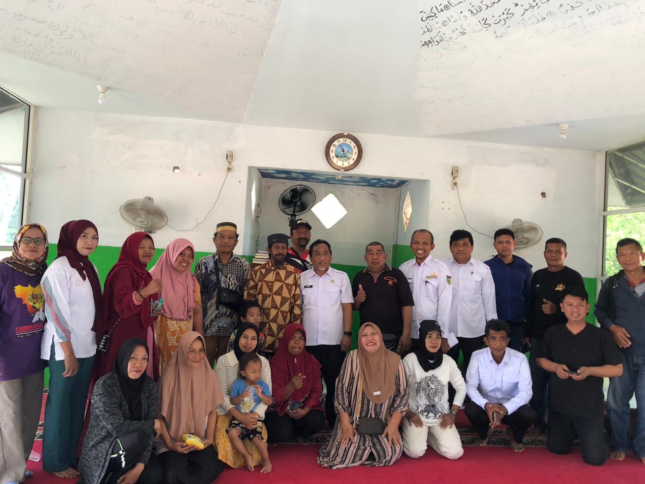 Warga Huntara Hutan Kota pertemuan dengan Dinas Perkim Kota Palu membahas kepastian hunian tetap bagi penyintas, Rabu (1122026).