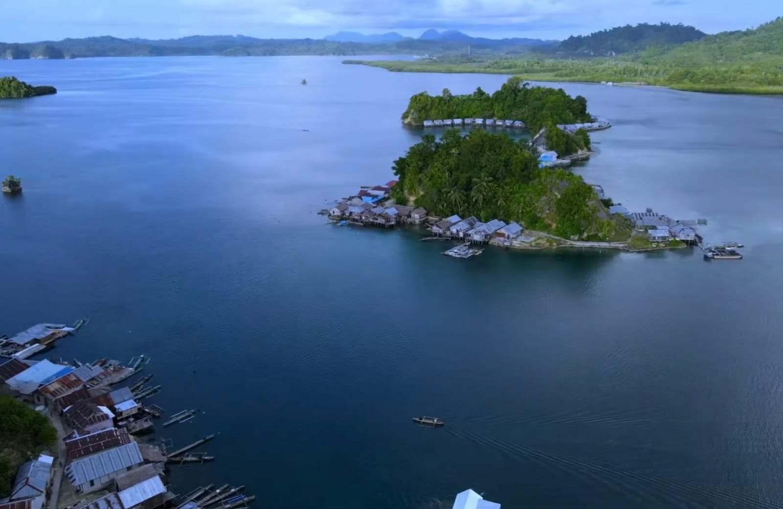 Panorama Kepulauan Togean yang masih menjadi destinasi favorit wisatawan mancanegara di Sulawesi Tengah.