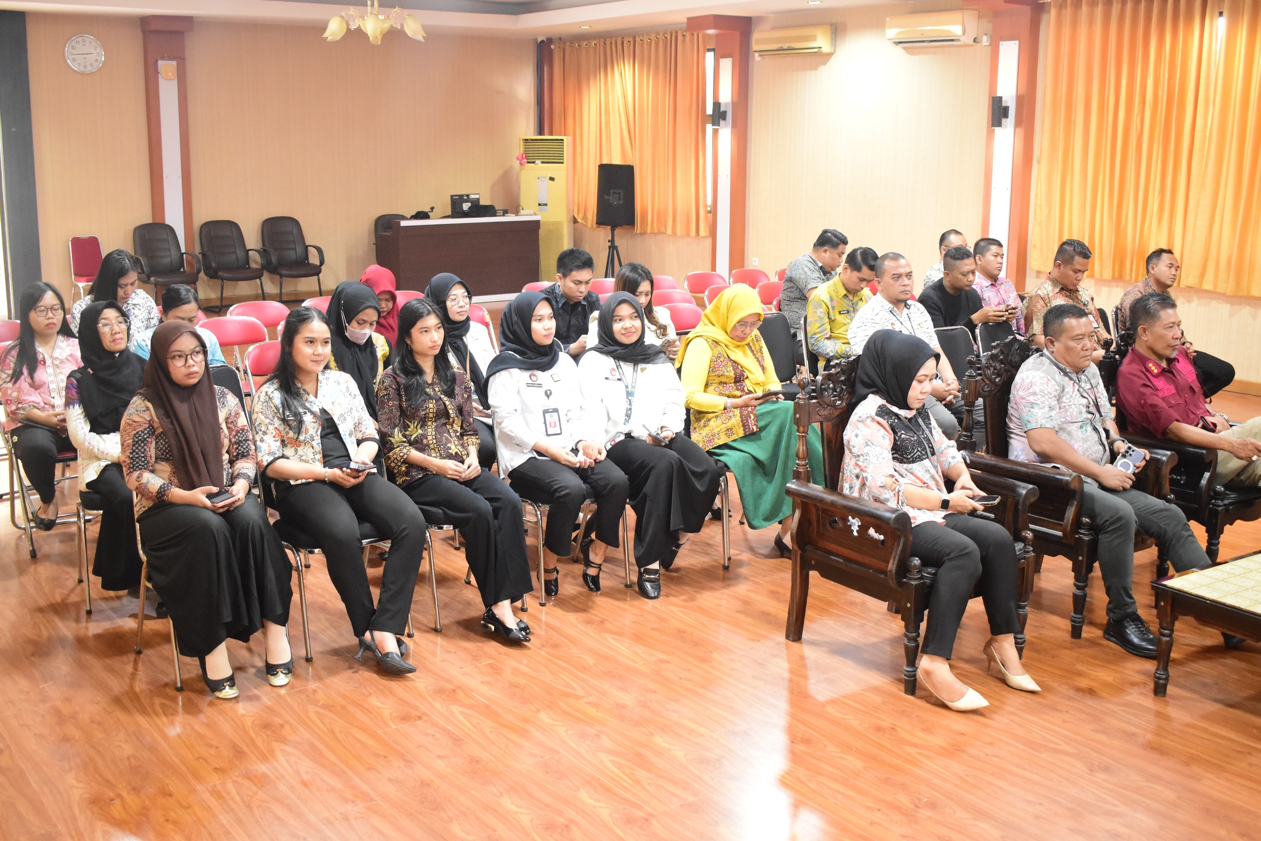 Pegawai Kanwil Kemenkum Sulteng mengikuti kegiatan munggahan dan silaturahmi jelang Ramadhan 1447 H di Palu.