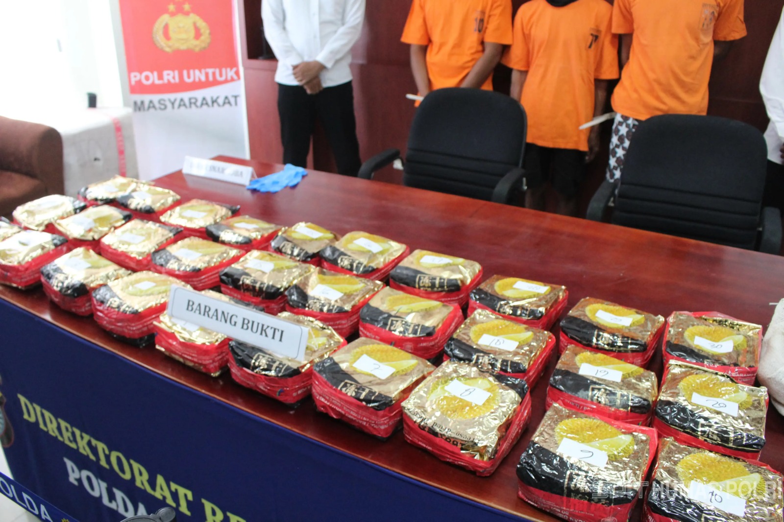 BARANG BUKTI : Inilah barang bukti yang menjerart pidana tersangka narkoba di Tolitoli.(FOTO: AHMAD HAMDANI/RADAR PALU).