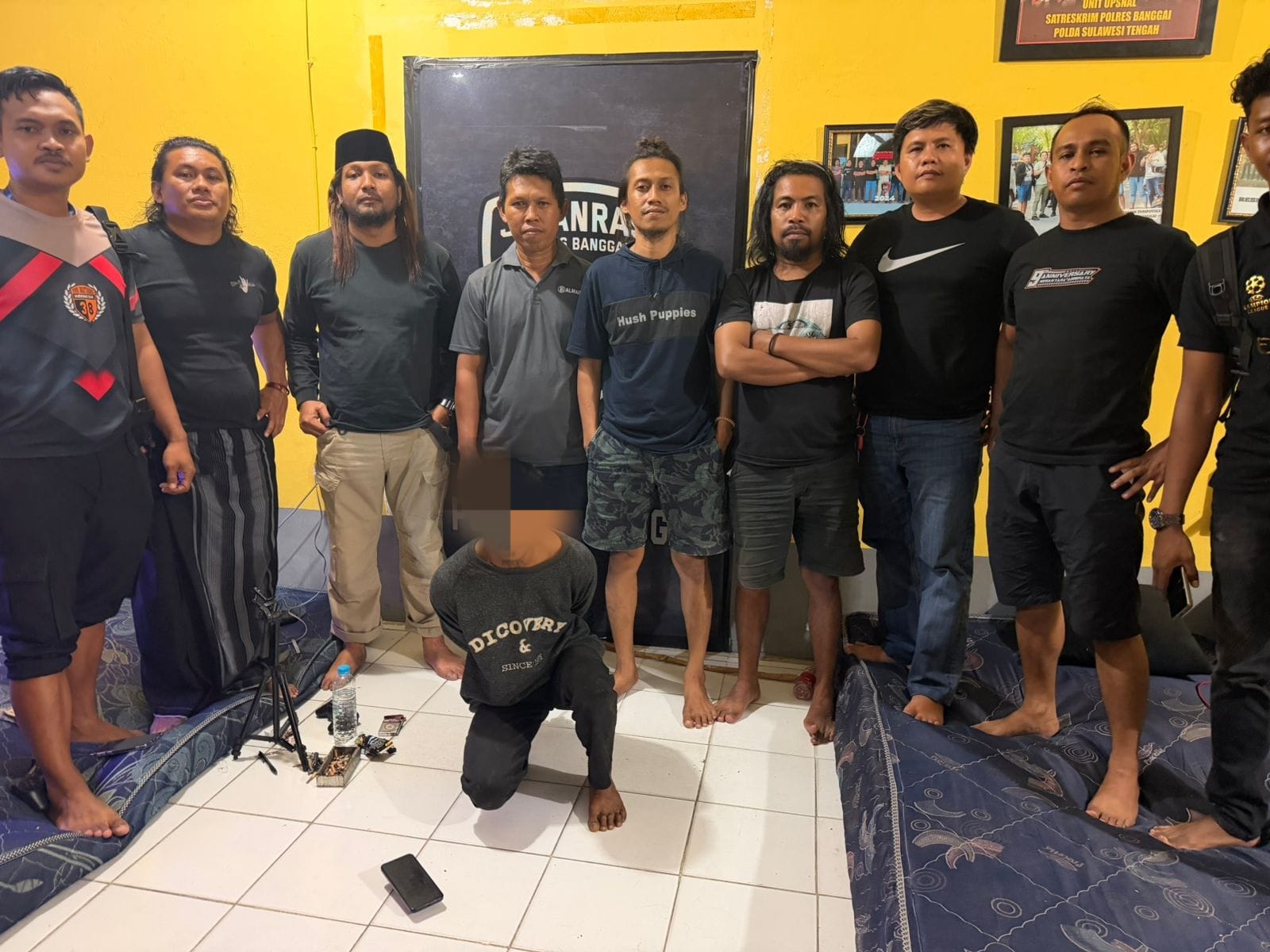 DIAMANKAN: Seorang residivis IM (36), saat diamankan polisi.(FOTO: NENDRA PRASETYA/RADAR PALU).