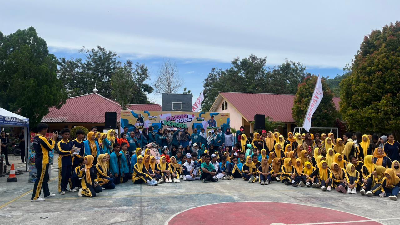 Yamaha kembali mendekatkan diri kepada generasi muda melalui kegiatan spesial bertajuk &ldquo;Fazzio Goes To School&rdquo; yang sukses digelar di SMAN 1 Banawa, Kamis (12/02).
