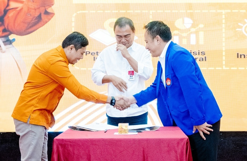 KONSOLIDASI: Sekkab Banggai Moh Ramli Tongko saat hadir di pembukaan Raker tahunan Untika.(FOTO: NENDRA PRASETYA/RADAR PALU).