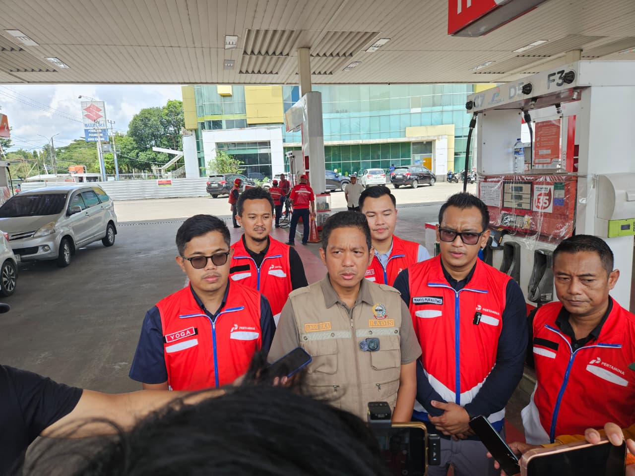 Pertamina Patra Niaga dan ESDM Sulsel meninjau kesiapan stok serta kualitas BBM dan LPG jelang Ramadan 1447 H di Makassar.