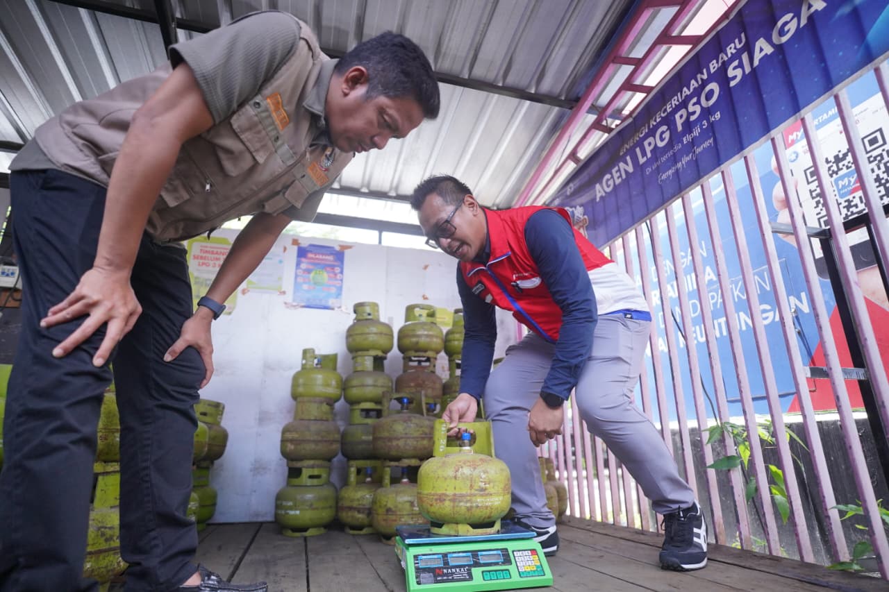 Pertamina Patra Niaga dan ESDM Sulsel meninjau kesiapan stok serta kualitas BBM dan LPG jelang Ramadan 1447 H di Makassar.