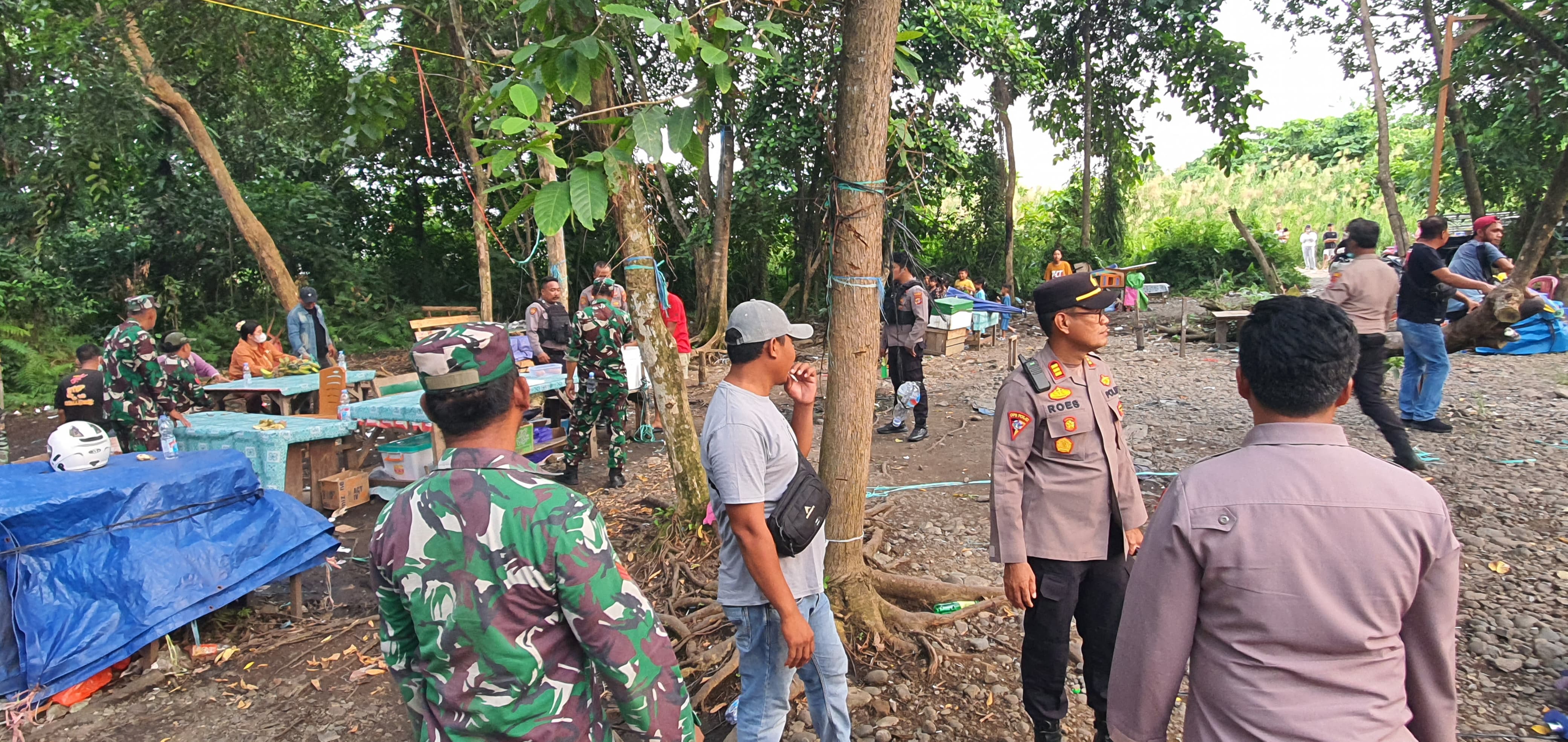 PENEGAKAN HUKUM: Polisi bubarkan judi sabung ayam, di Bahodopi, Kabupaten Morowali, Rabu (18/2/2026).(FOTO: SUPRIYONO/RADAR PALU).