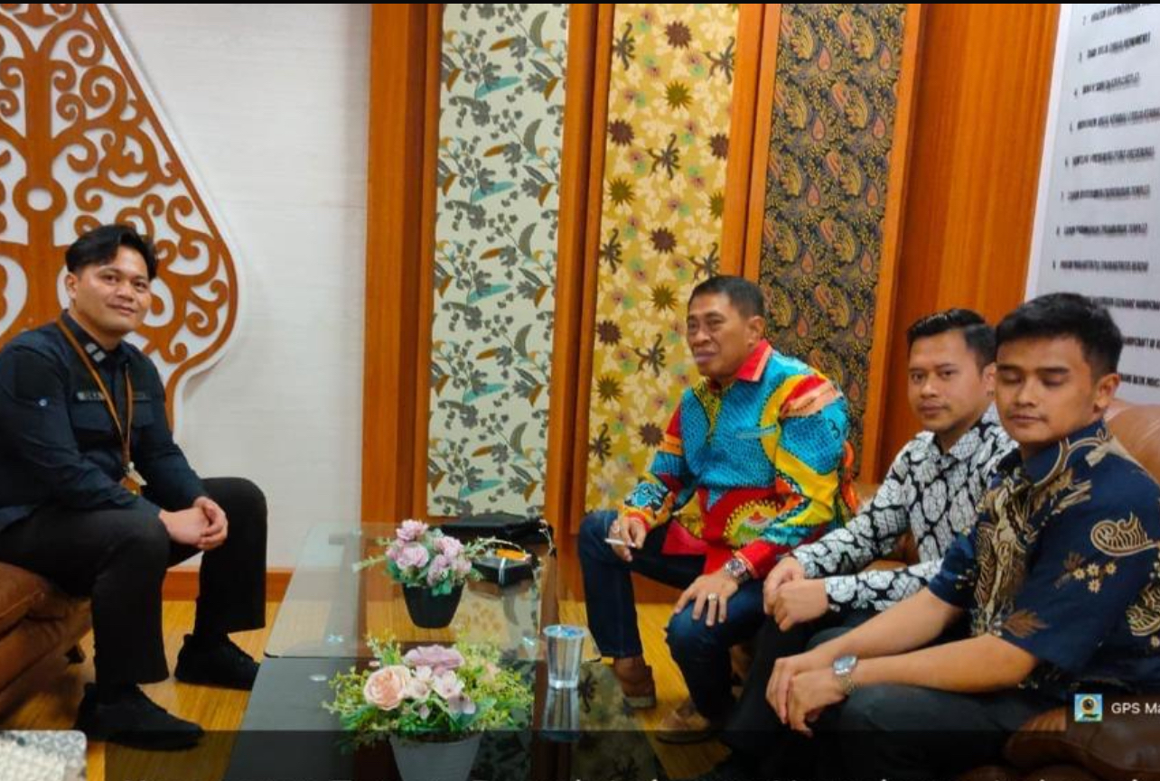 Jajaran Imigrasi Palu saat melakukan studi tiru fasilitas Tempat Pemeriksaan Imigrasi di Yogyakarta sebagai persiapan pembukaan rute internasional Bandara Mutiara SIS Al Jufri.