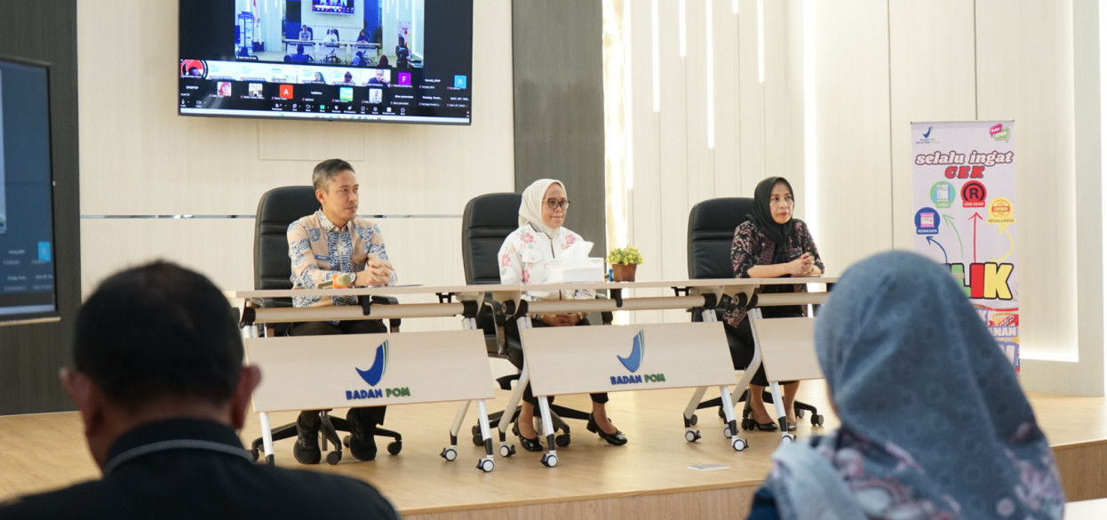 Forum Konsultasi Publik (FKP) yang dirangkaikan dengan advokasi pengendalian Antimicrobial Resistance (AMR), Kamis (19/2/2026), di Aula Posintomu Kantor Balai POM Palu.